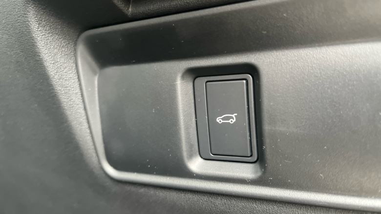 Land Rover Discovery Sport 2.0 D200 Dynamic SE 5dr Auto [5 Seat] Diesel Station Wagon